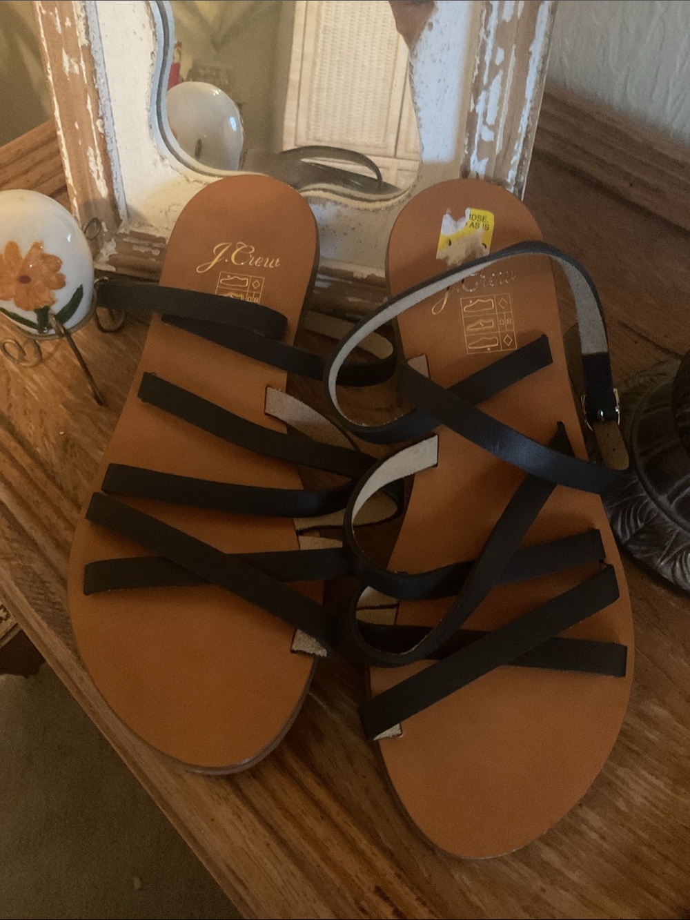 Cross-strap flat sandals in leather by J. Crew EUC - Picture 8 of 11